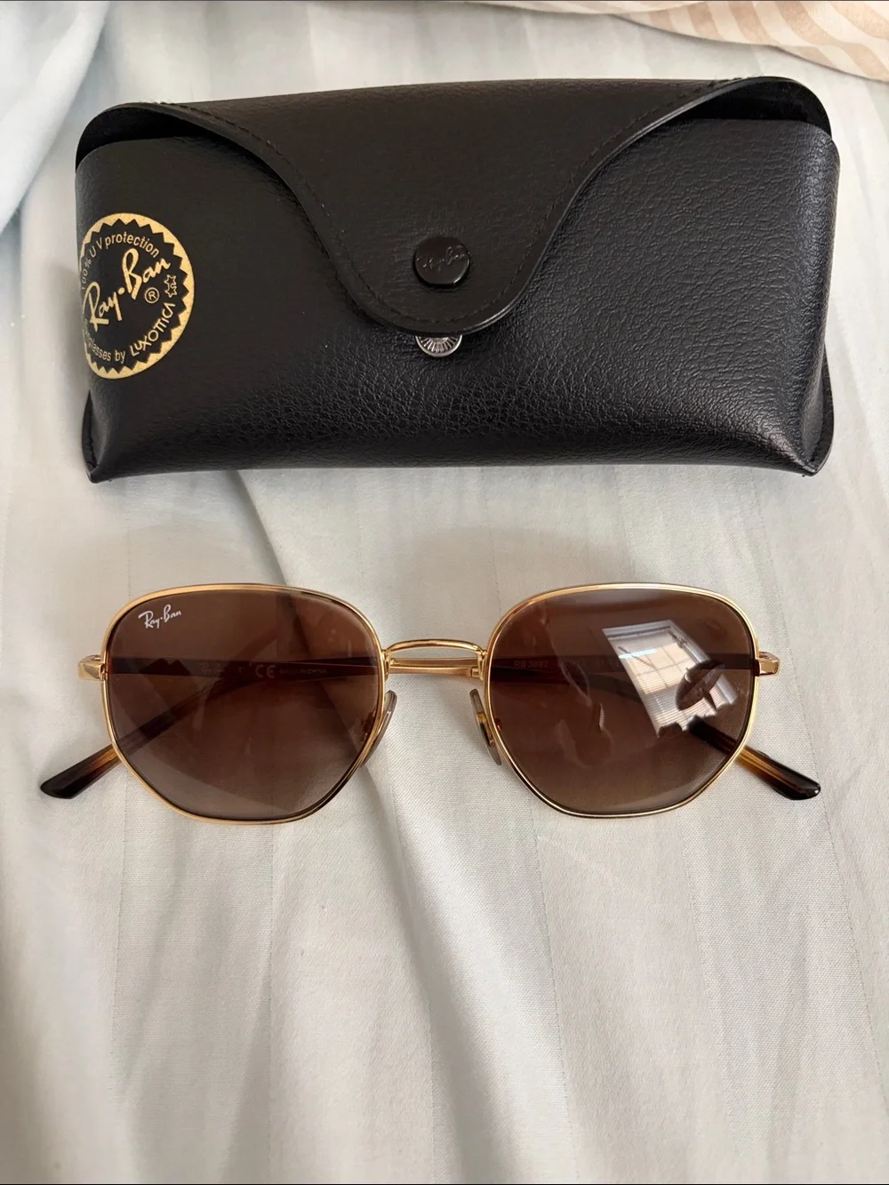 Ray-Ban stylish ray